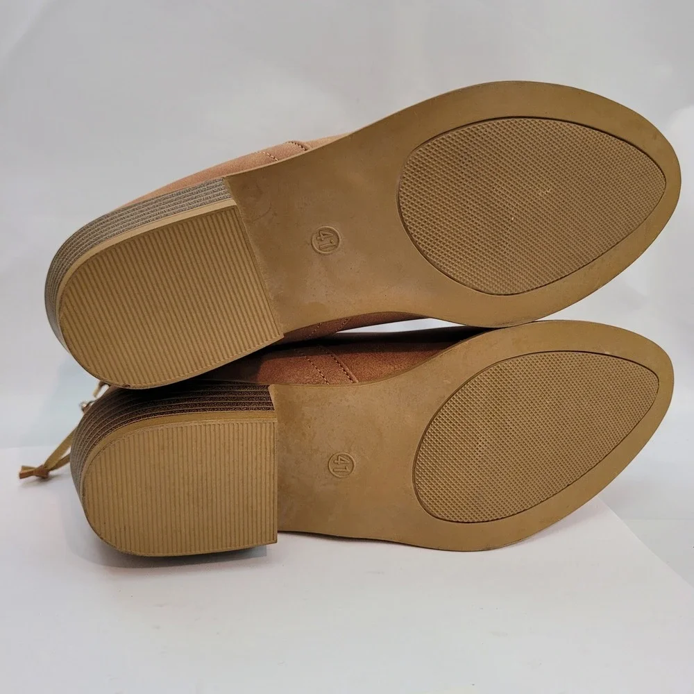 New Ankle Booties Women Size US 10 (41) Tan Faux Suede Pointed Toe Rear Zip